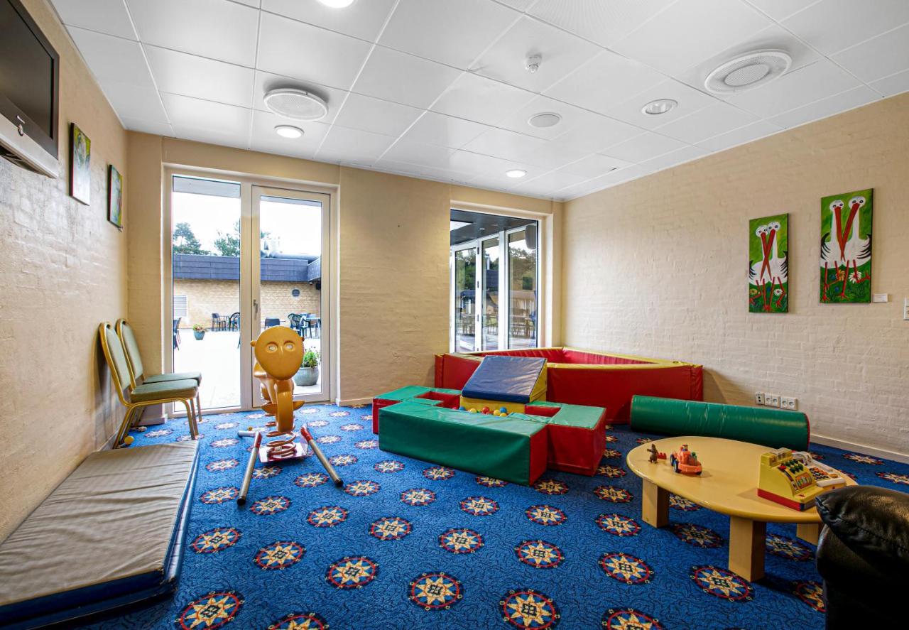 Hotel/ Apartments Marina Grenå エクステリア 写真